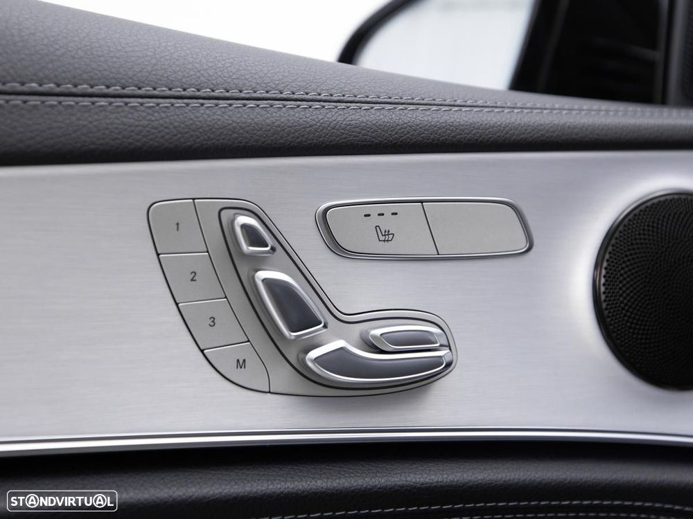 Mercedes-Benz E 300 de AMG Line - 17