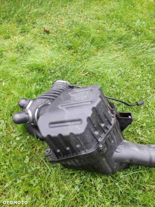 Saturn Vue Captiva 3.6 obudowa filtra powietrza - 2