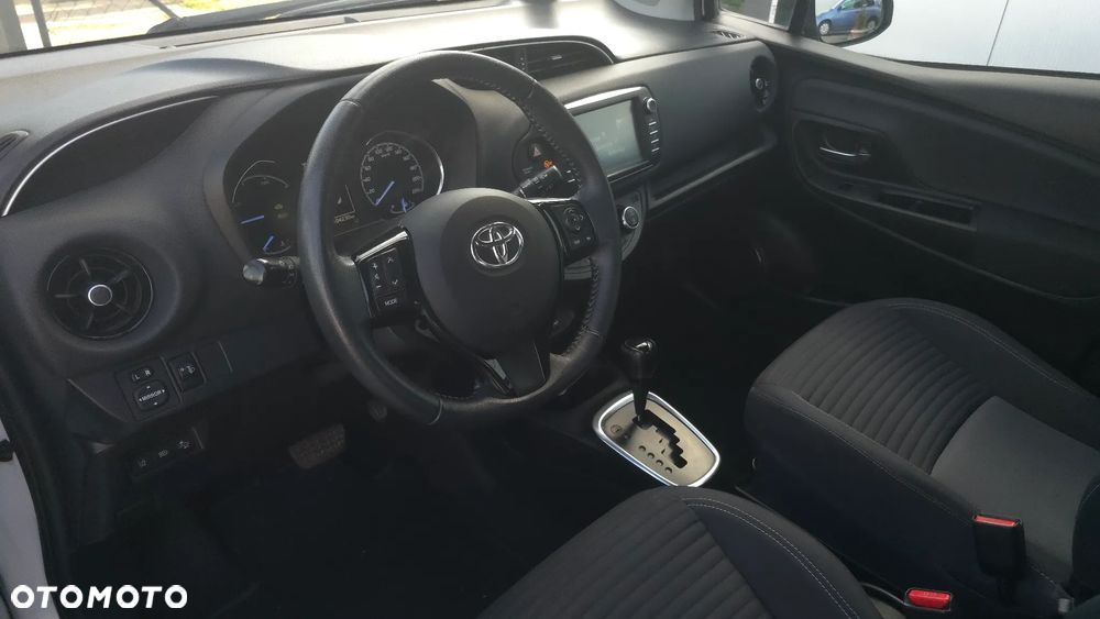 Toyota Yaris - 13