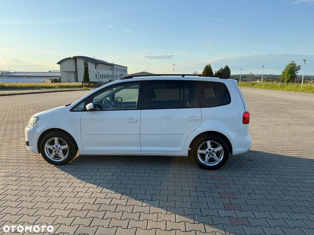 Volkswagen Touran 1.6 TDI DPF Comfortline - 4