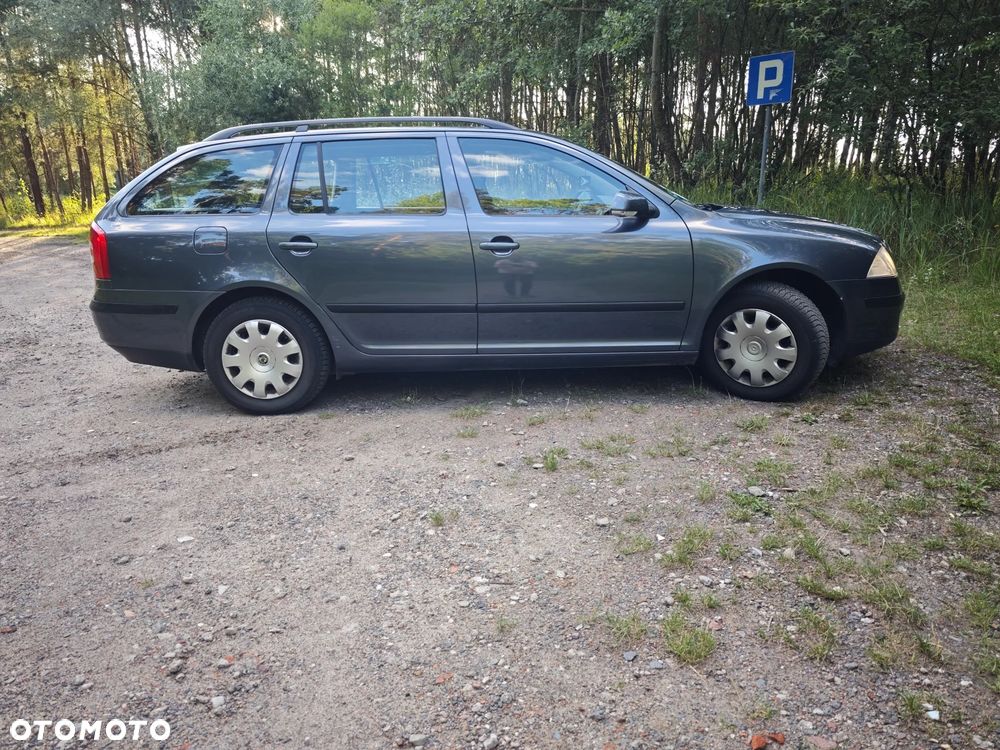 Skoda Octavia 1.6 Combi - 27