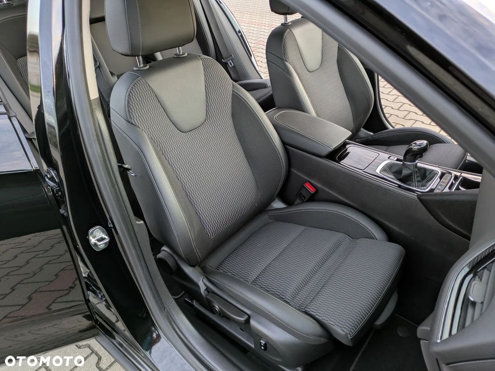 Opel Insignia 2.0 CDTI Innovation S&S - 26