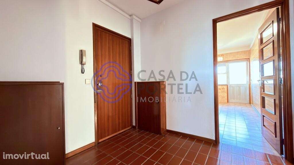 T2 espaçoso com terraço, garagem e águas furtadas de uso exclusivo, no - Grande imagem: 3/37