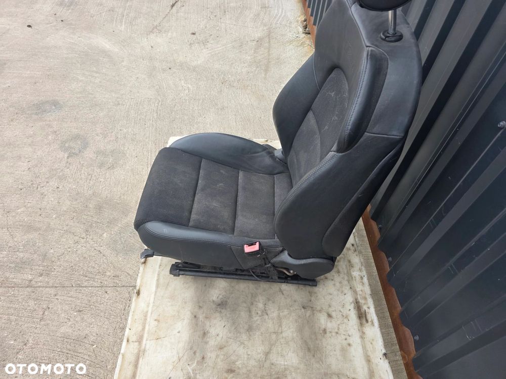 FOTEL PRZÓD PRAWY PASAŻER AUDI A3 8P SPORTBACK S LINE PÓŁ SKÓRA - 6