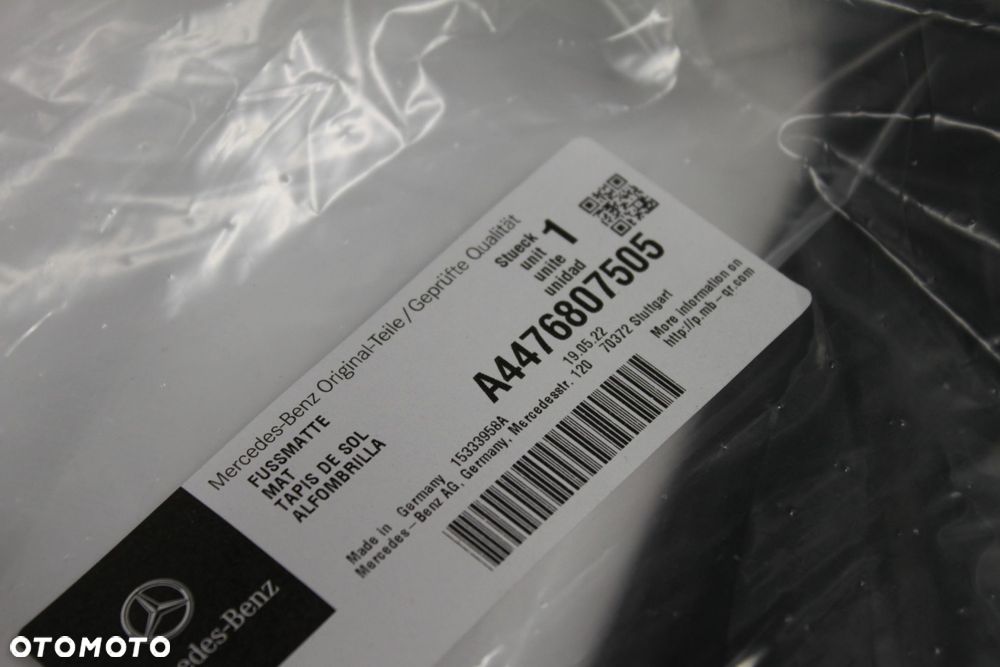 MERCEDES VITO V-CLASS eVITO Dywaniki welurowe przód OE - 5