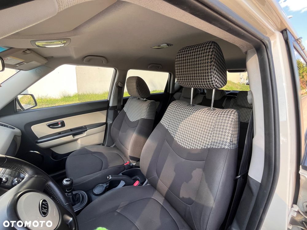 Kia Soul 1.6 XL - 10