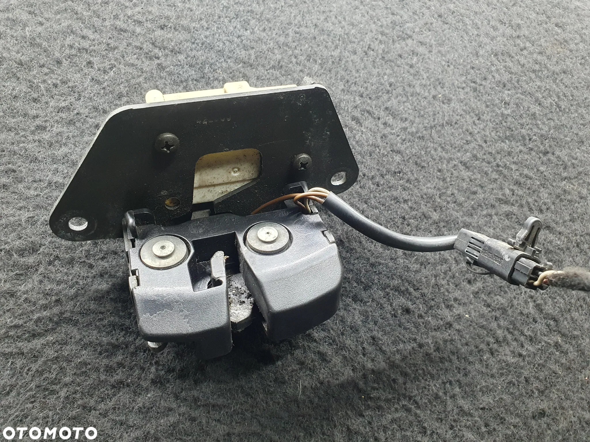 ZAMEK KLAPY TYŁ FIAT STILO 5 DRZWI HB - 2