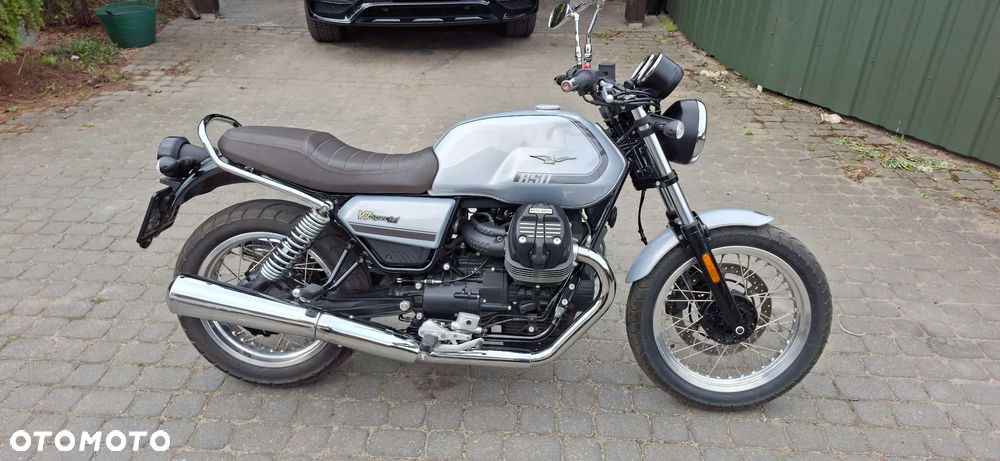 Moto Guzzi V7 - 3