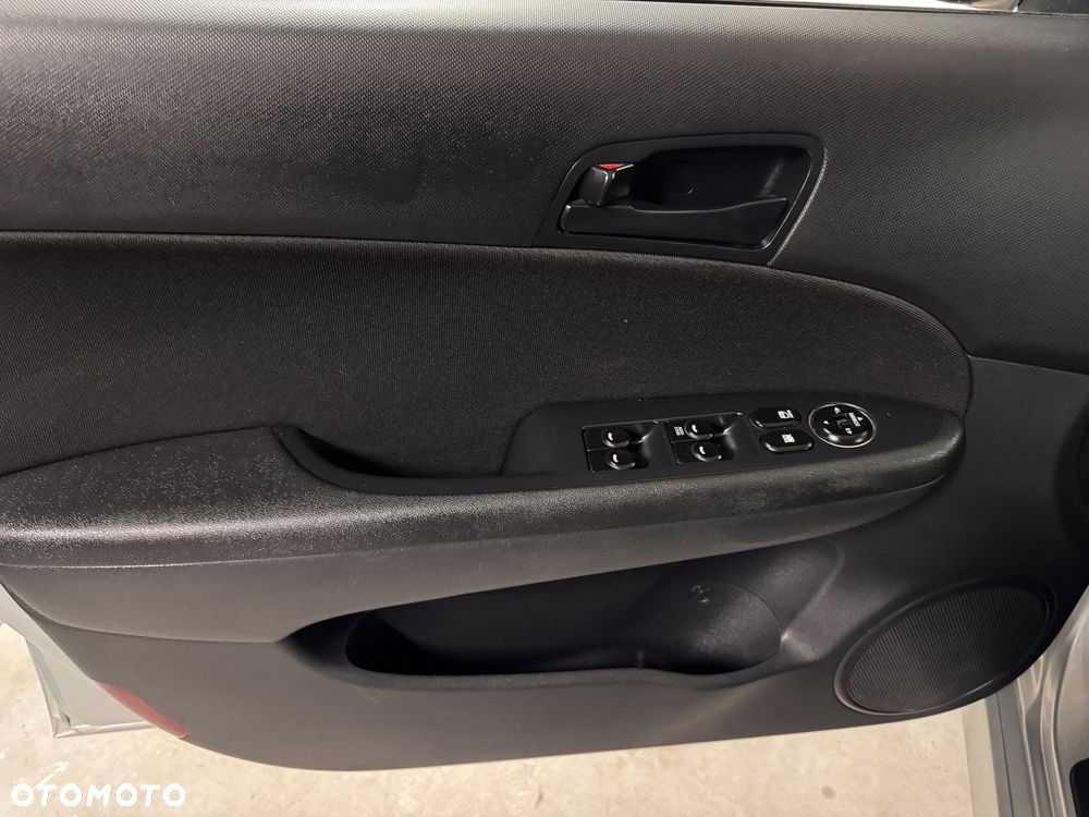 Hyundai i30 1.4 Comfort - 13