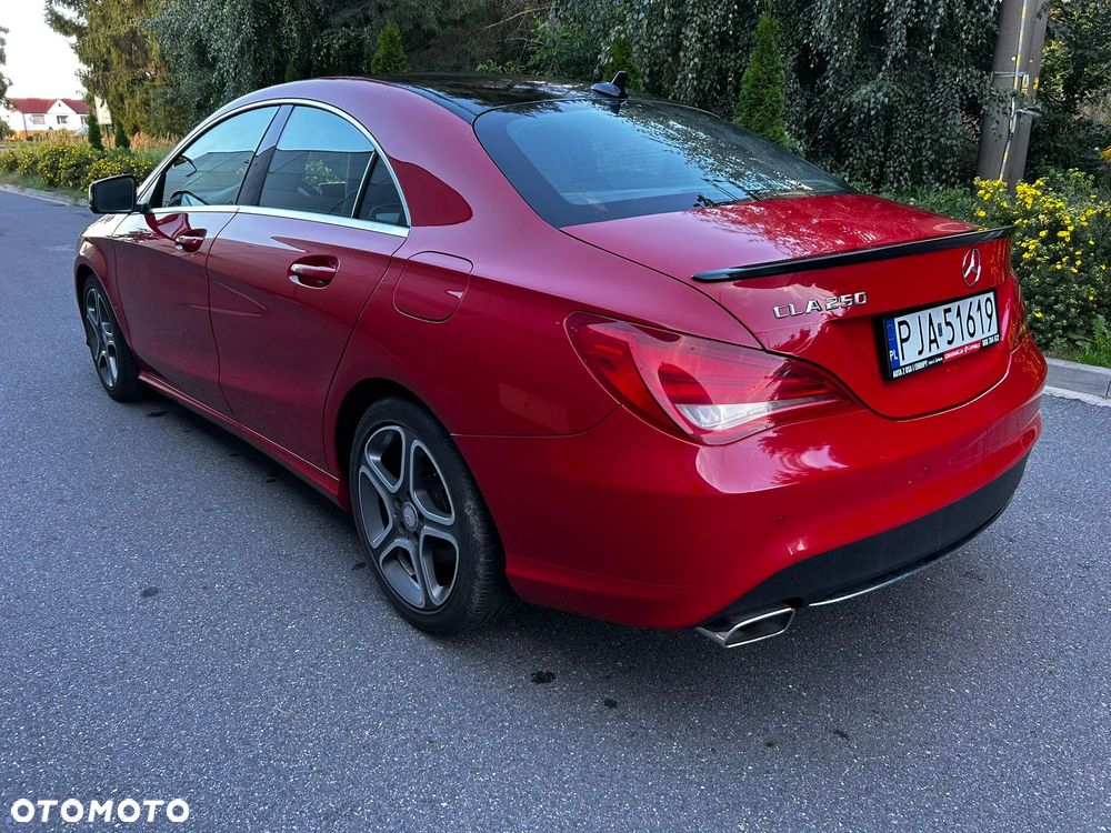 Mercedes-Benz CLA 250 7G-DCT - 11