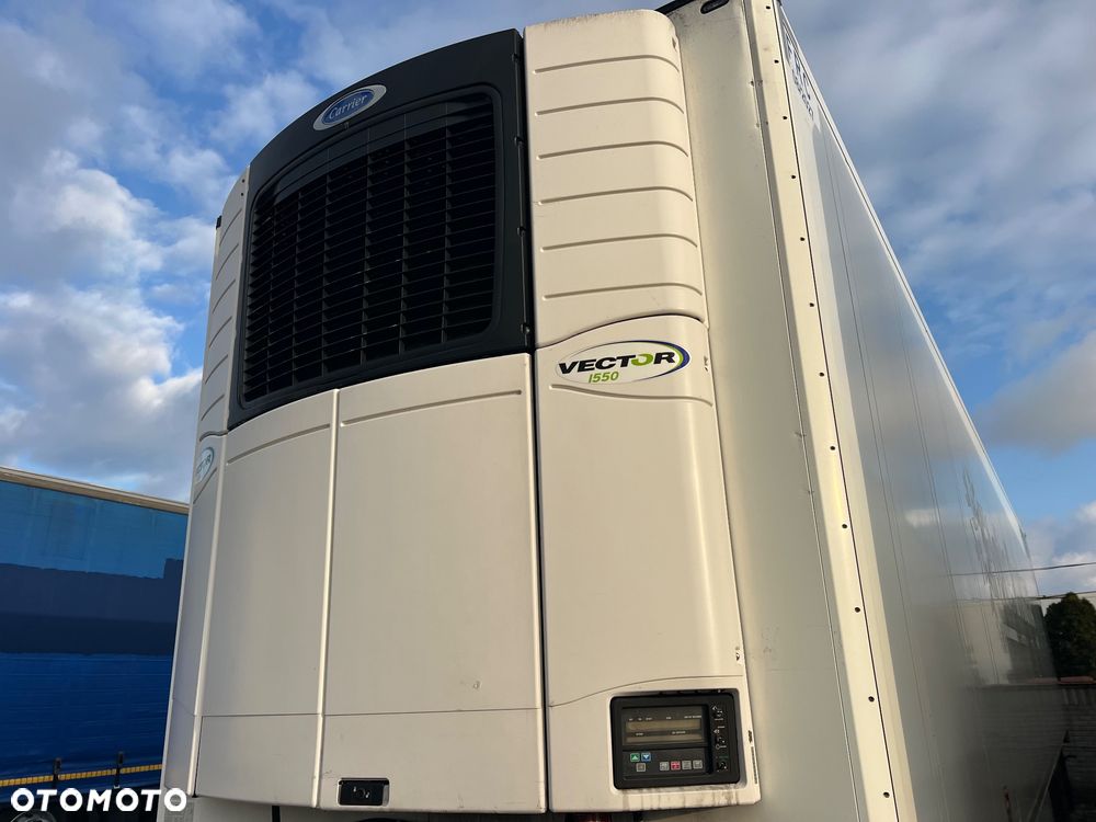 Schmitz Cargobull Carrier Vector 1550 - 13