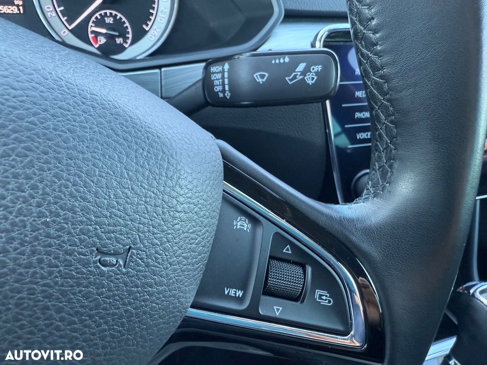 Skoda Superb 1.5 TSI ACT DSG Ambition - 25