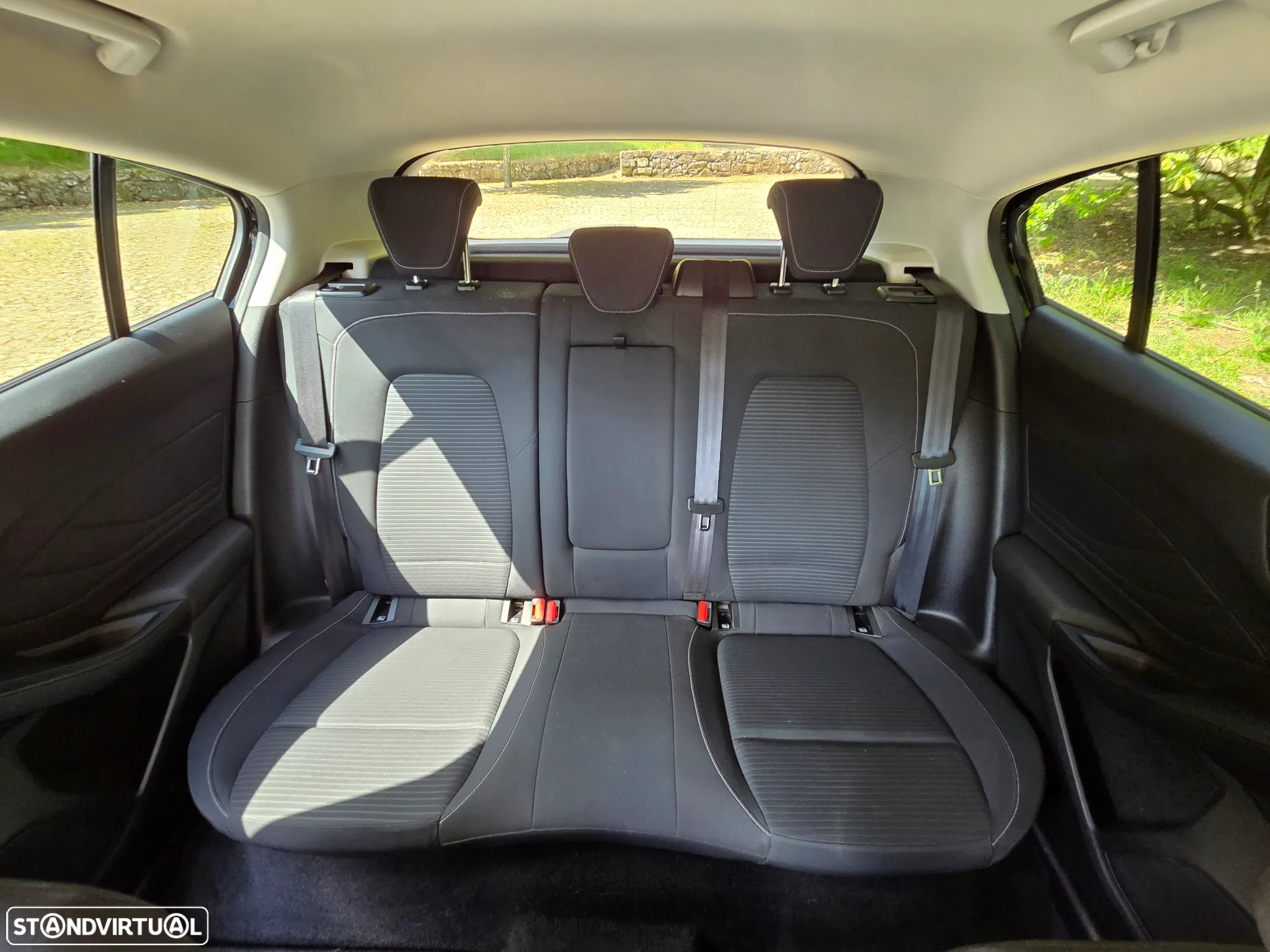 Ford Focus 1.0 EcoBoost Titanium - 33