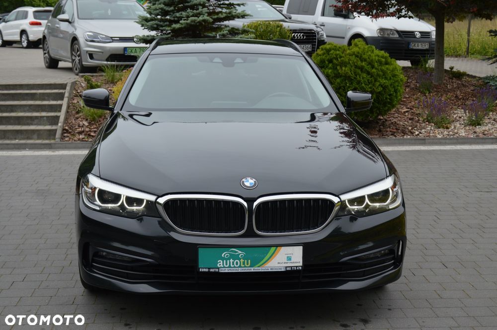 BMW Seria 5 520d xDrive Sport Line sport - 13