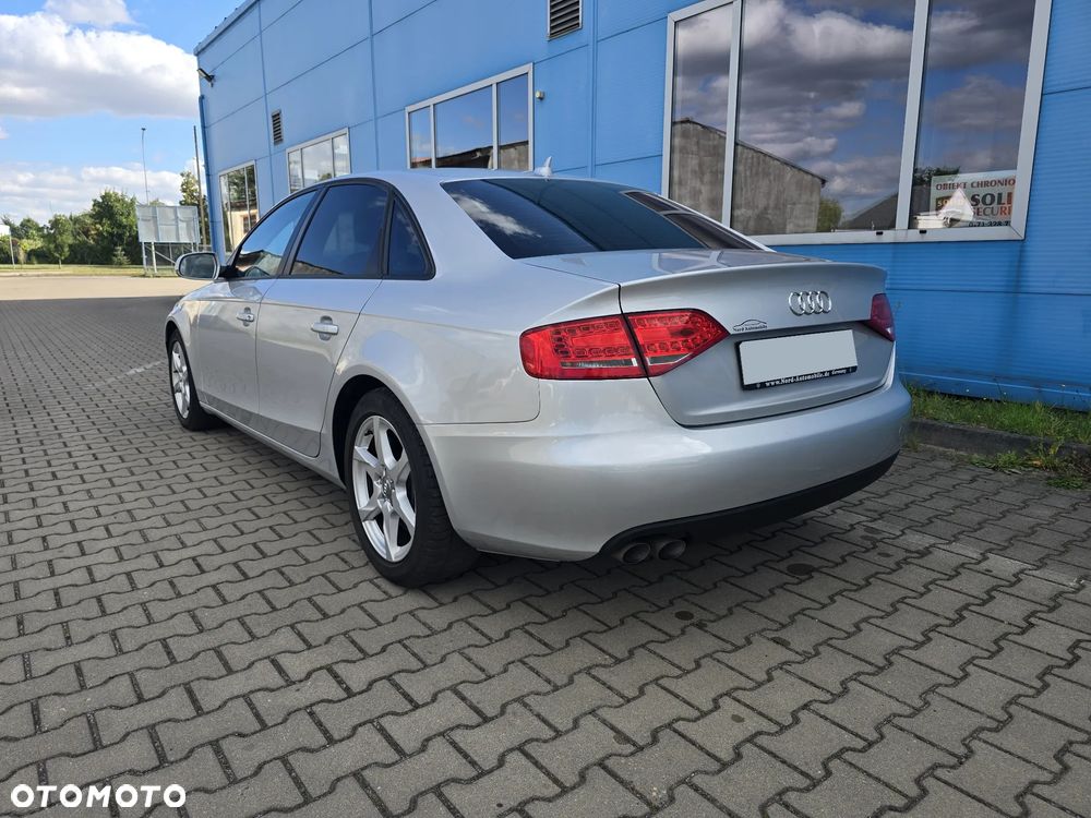 Audi A4 Limousine 2.0 TDI DPF S line Sportpaket - 9