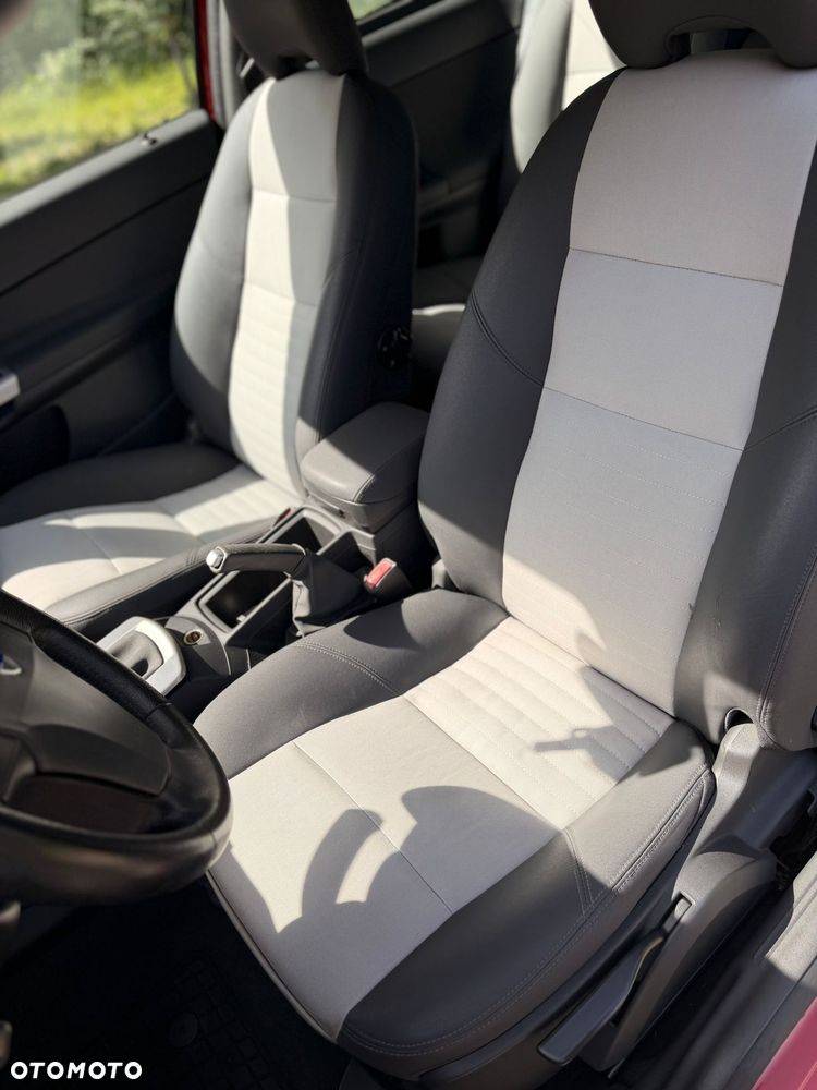 Volvo C30 2.0 - 14