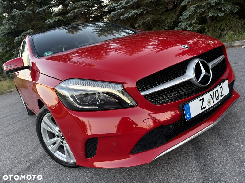 Mercedes-Benz Klasa A 180 (BlueEFFICIENCY) Urban - 4