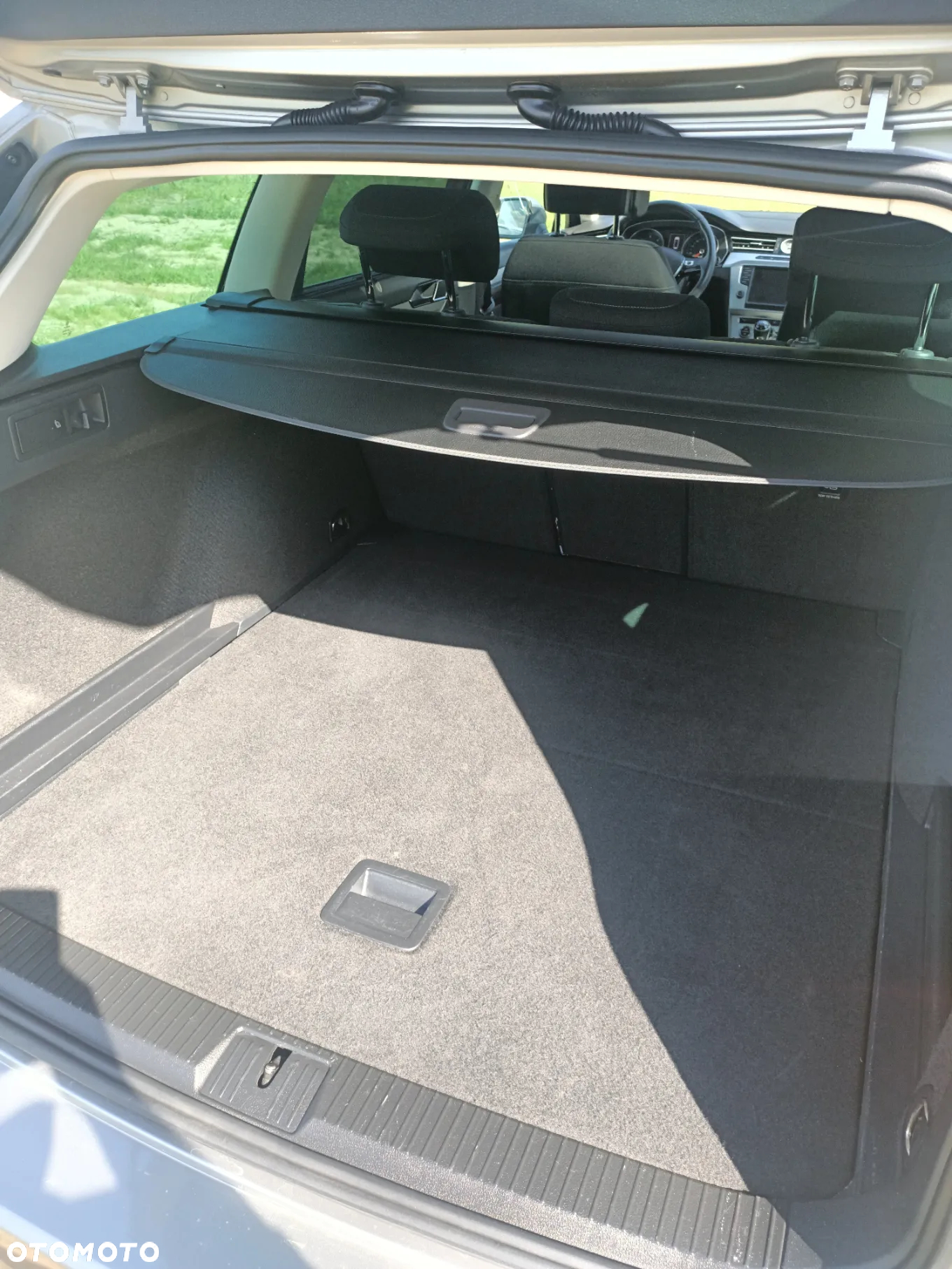 Volkswagen Passat - 16