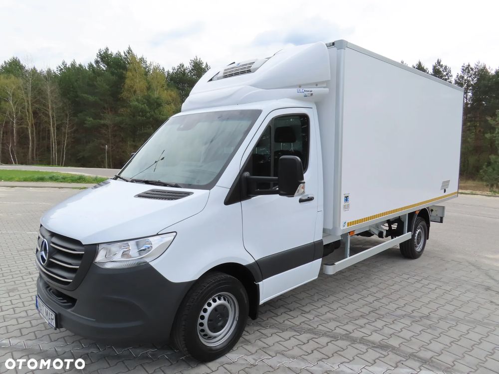 Mercedes-Benz Sprinter 317 CDI 170 KM Chłodnia -32 st.C 8.E.Palet IGLOOCAR 4230 mm Boczne Drzwi, Agregat Thermo King V200 MAX, Rozstaw Osi 4325 mm, Ładowność 910 Kg, GWARANCJA FABRYCZNA,  Stan Wizualny I Techniczny NOWY Tak Jak Z Taśmy Produkcyjnej Gotowy Dostępny OKAZJA POLECAM - 7