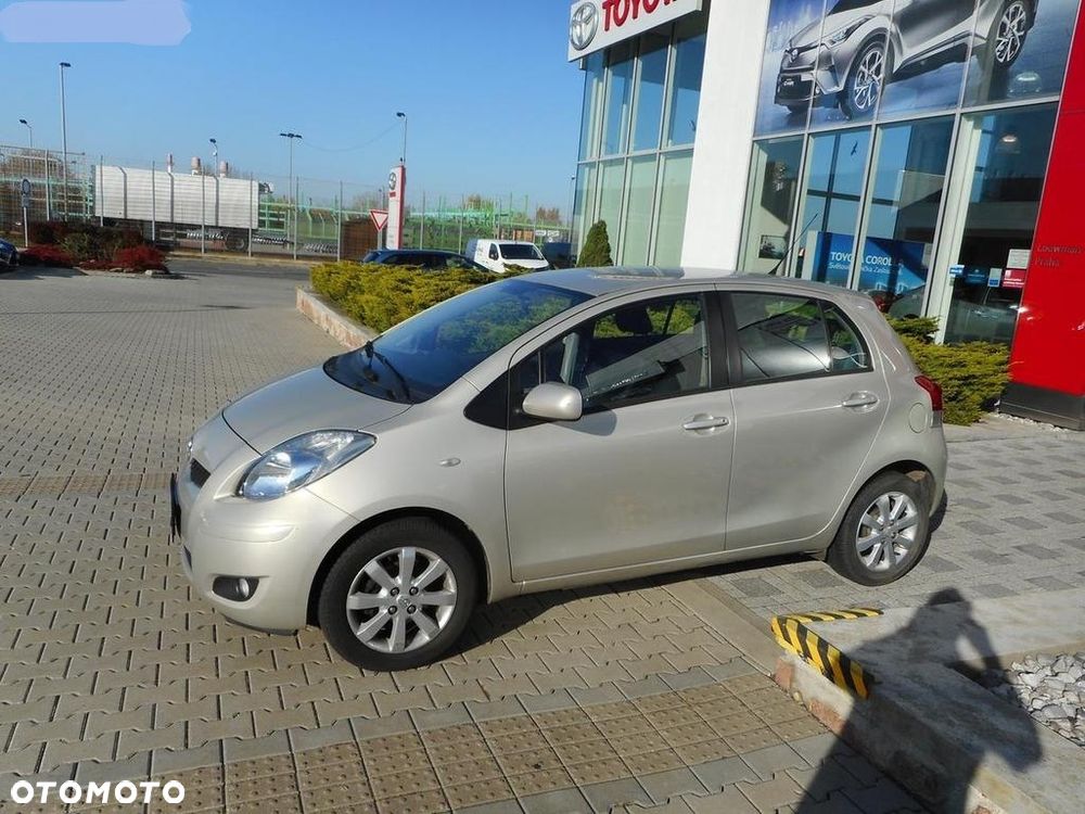 Toyota Yaris - 6