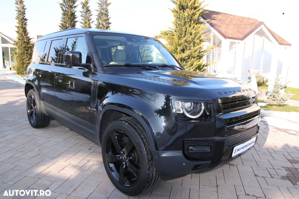 Land Rover Defender 110 3.0D 250 MHEV Hard Top X-Dynamic SE - 2
