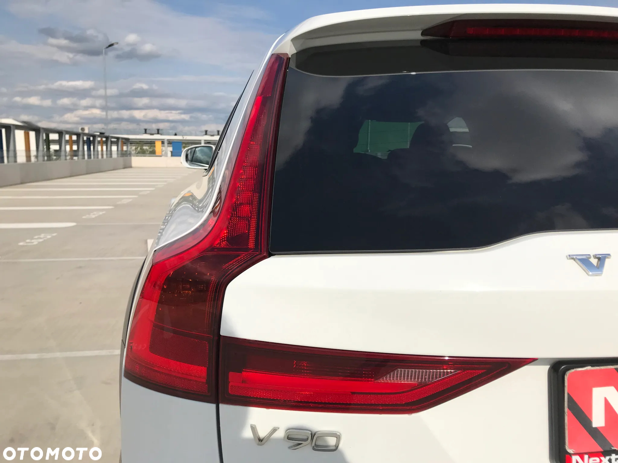 Volvo V90 Cross Country T5 AWD Pro - 18