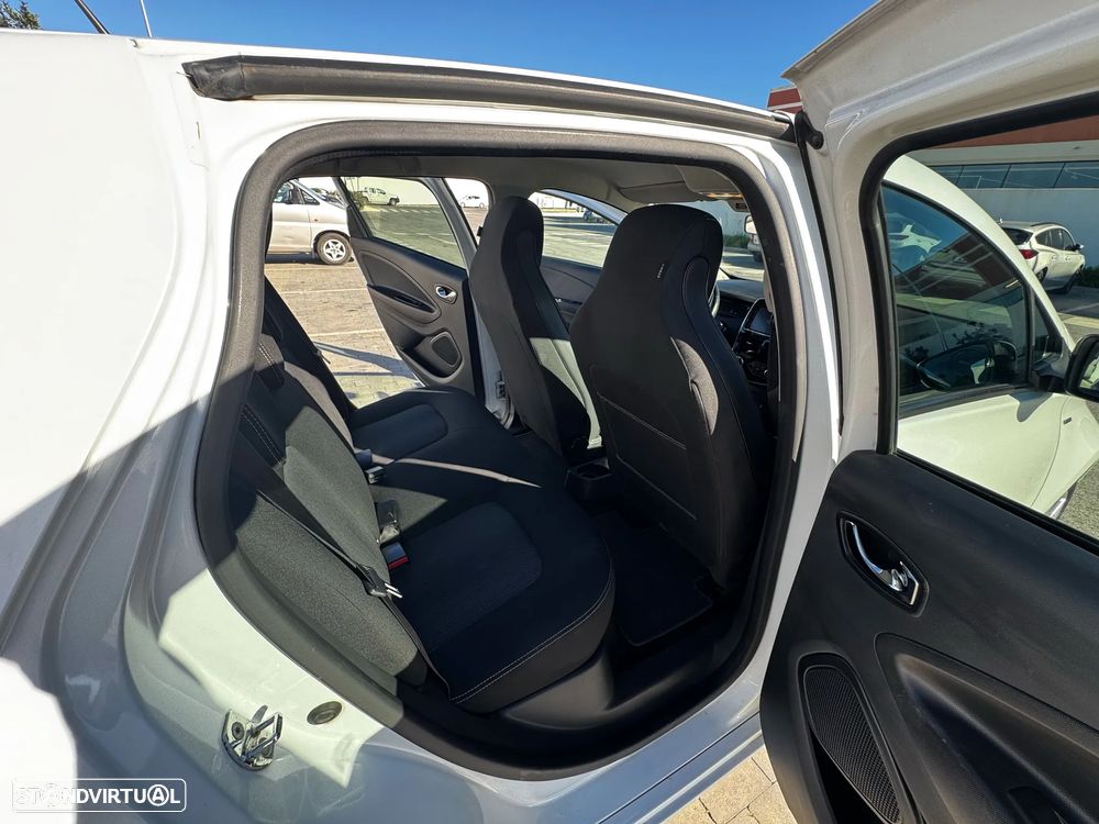 Renault Zoe (s/ Bateria) Limited 40 Flex - 18