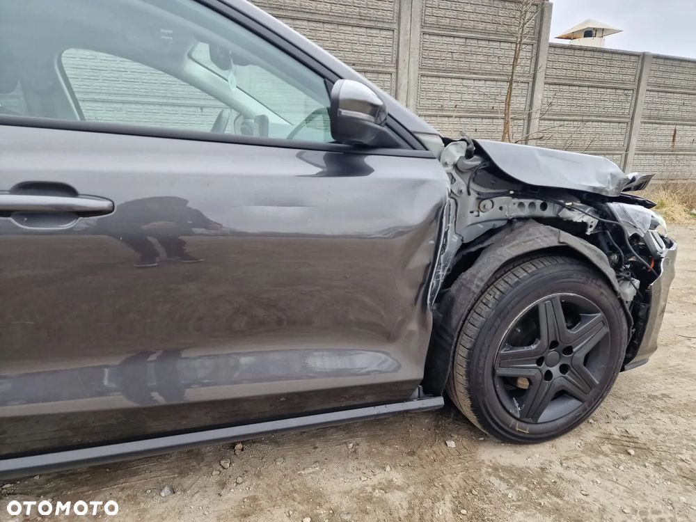 Ford Focus SW 1.0 EcoBoost SYNC Edition ASS - 27