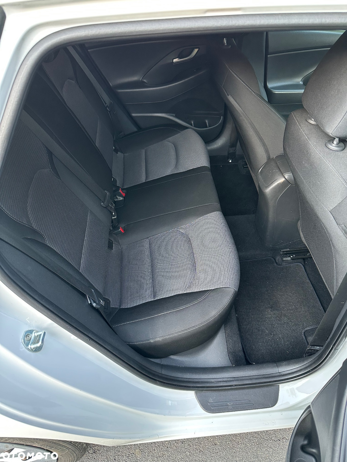 Hyundai i30 1.4 Comfort - 35