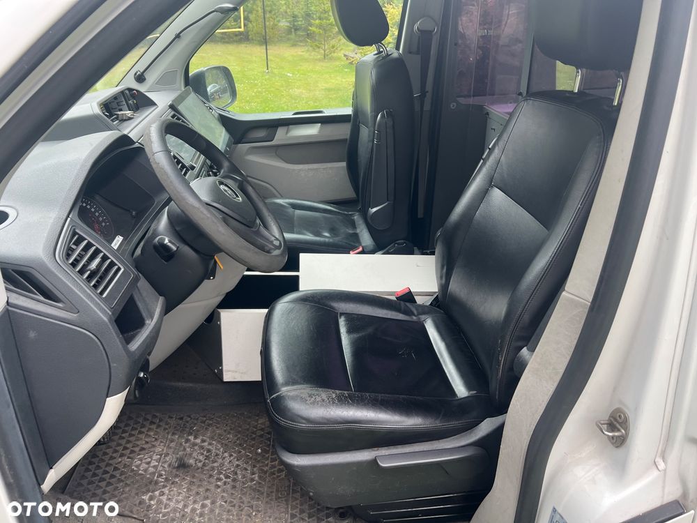 Volkswagen Transporter Caravelle DSG Kurz Highline - 13