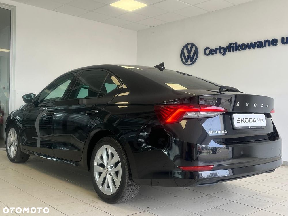 Skoda Octavia 1.5 TSI ACT Ambition - 8