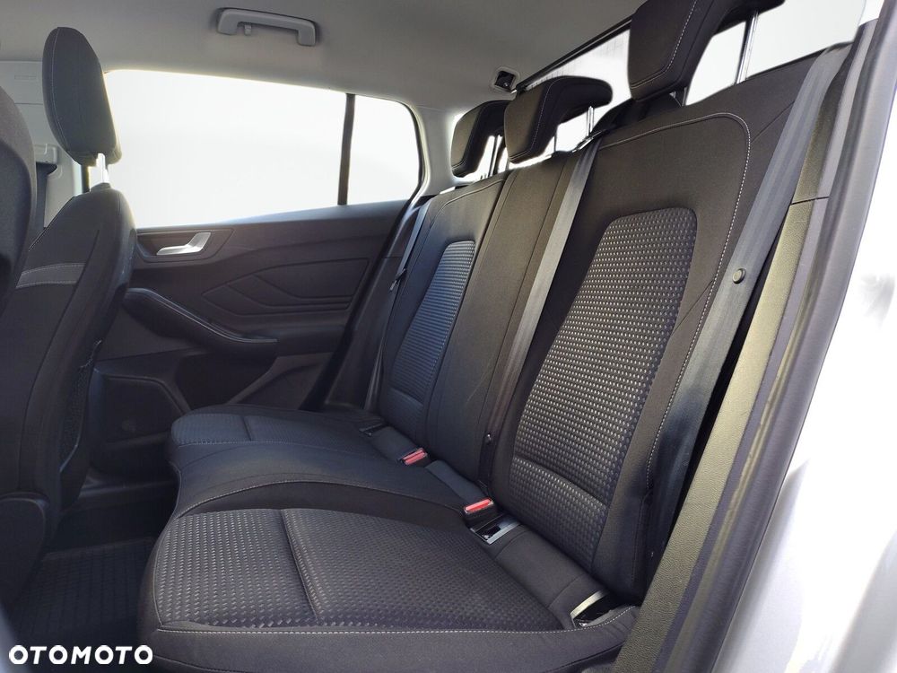 Ford Focus 1.5 EcoBlue Active Business - 23