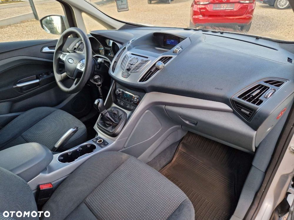 Ford Grand C-MAX - 21