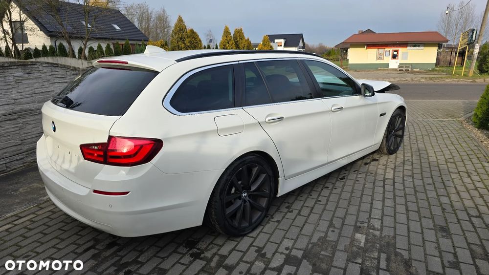 BMW Seria 5 525d - 11