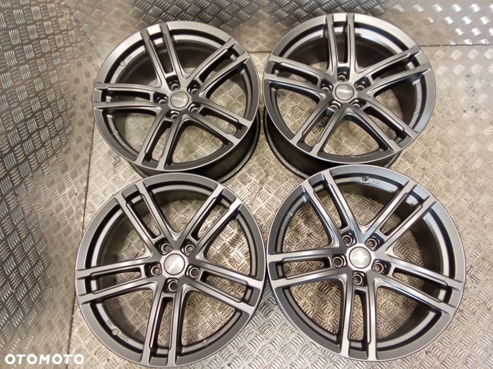Felgi DEZENT Vw Golf Passat Tiguan Touran Audi A4 A5 A6 Q3 Q5 Skoda Superb Kodiaq 8Jx18 et30 5x112 - 1