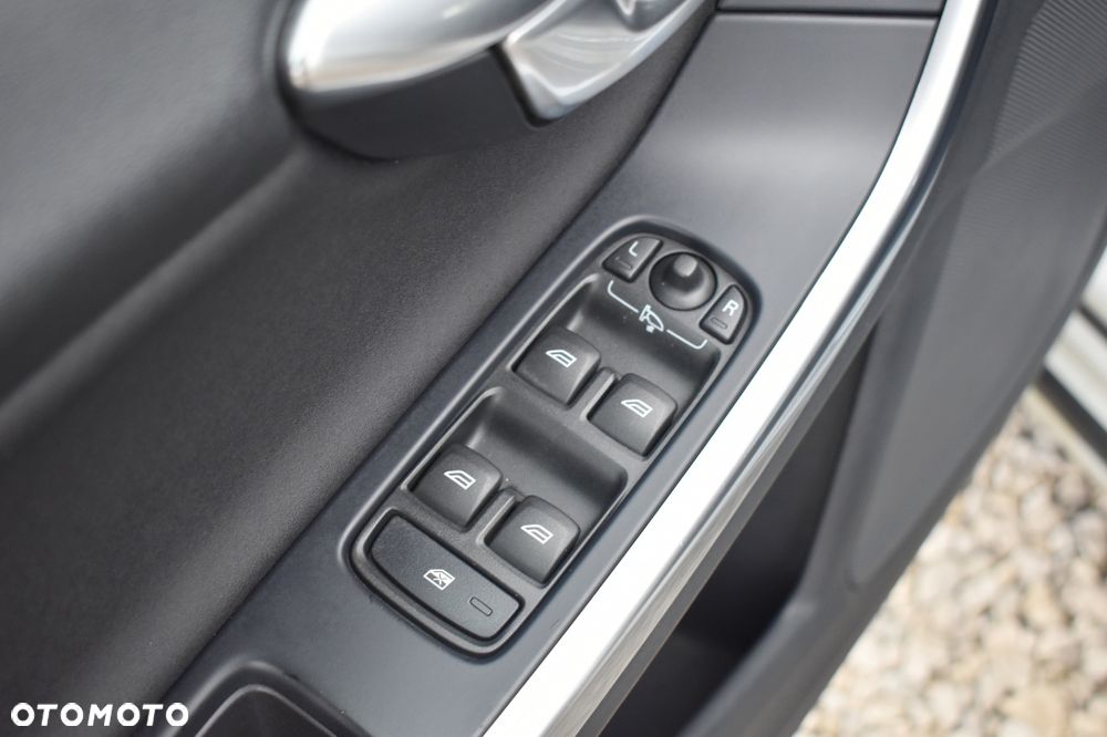 Volvo S60 D3 Geartronic Summum - 24