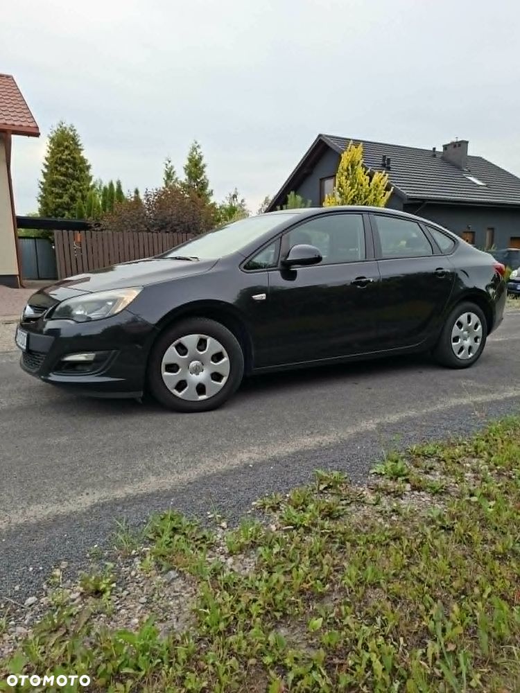 Opel Astra 1.6 CDTI Essentia S&S - 4