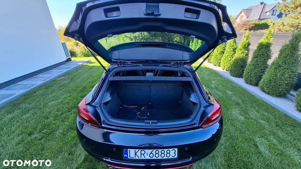 Volkswagen Scirocco 2.0 TDI - 11