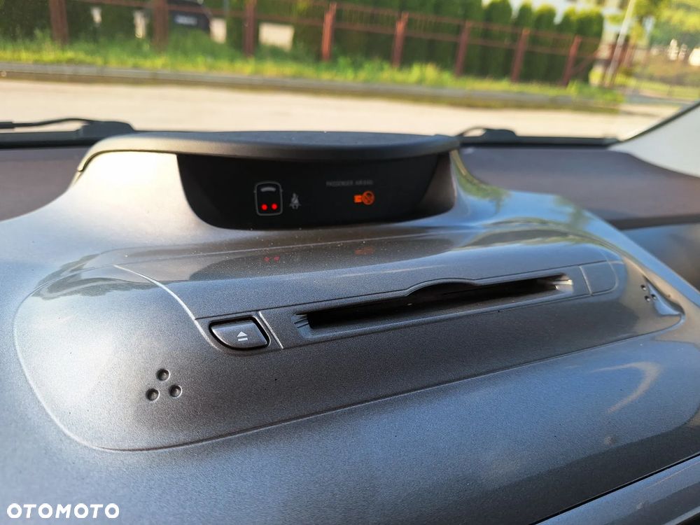 Toyota iQ 1.0 + - 33