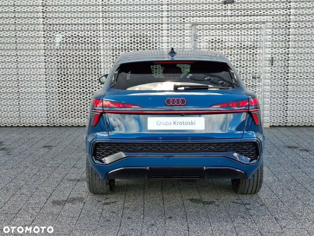 Audi Q3 Sportback - 7