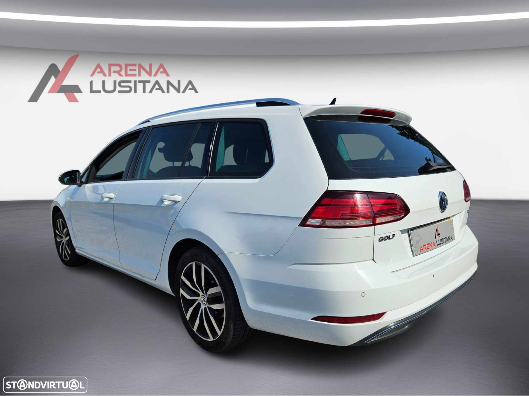 VW Golf Variant 1.6 TDi Confortline - 20