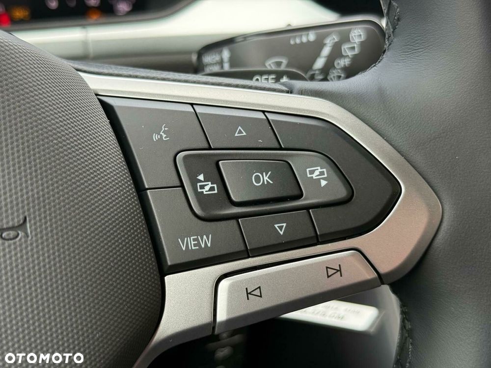 Volkswagen T-Roc 1.5 TSI Life DSG - 28