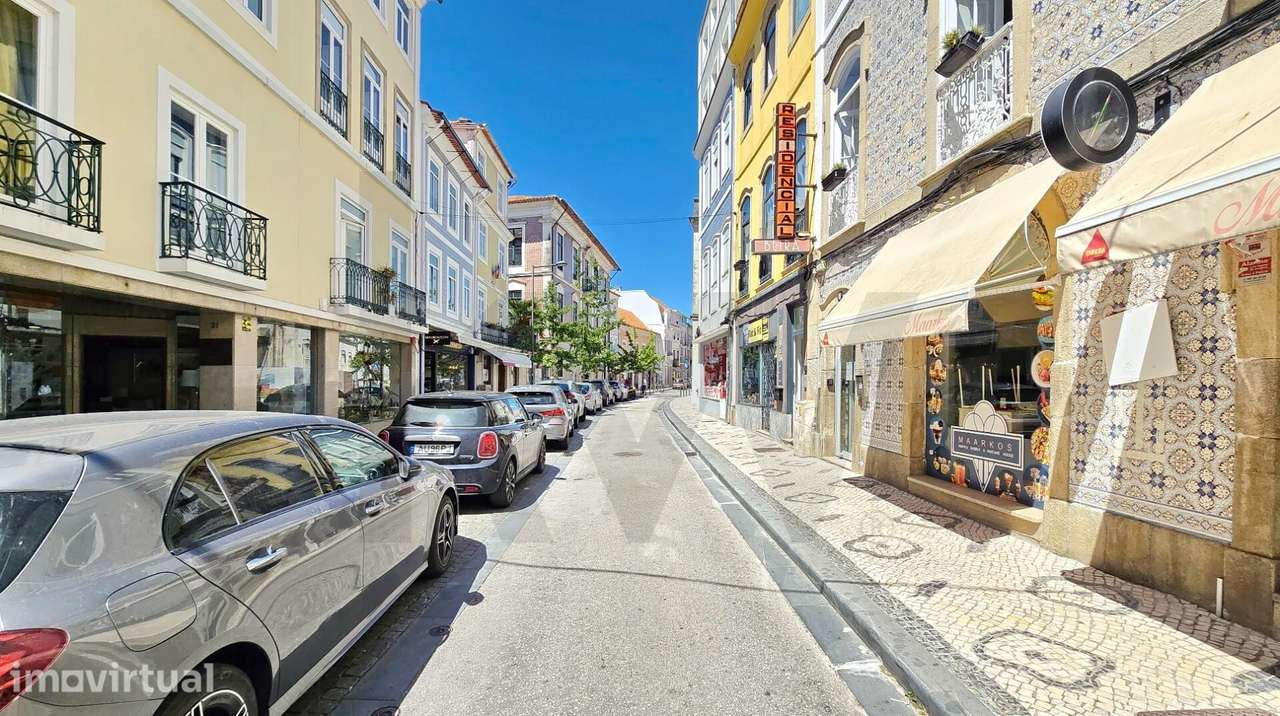 Oportunidade Única: Trespasse no Coração da Zona Histórica de Aveir - Grande imagem: 3/28