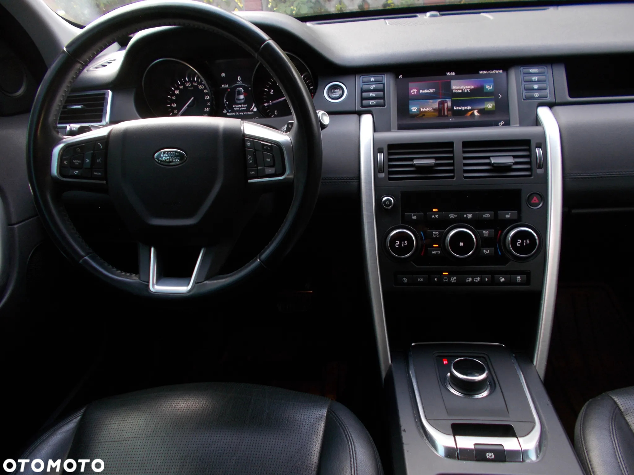 Land Rover Discovery Sport 2.0 Si4 HSE Luxury - 18