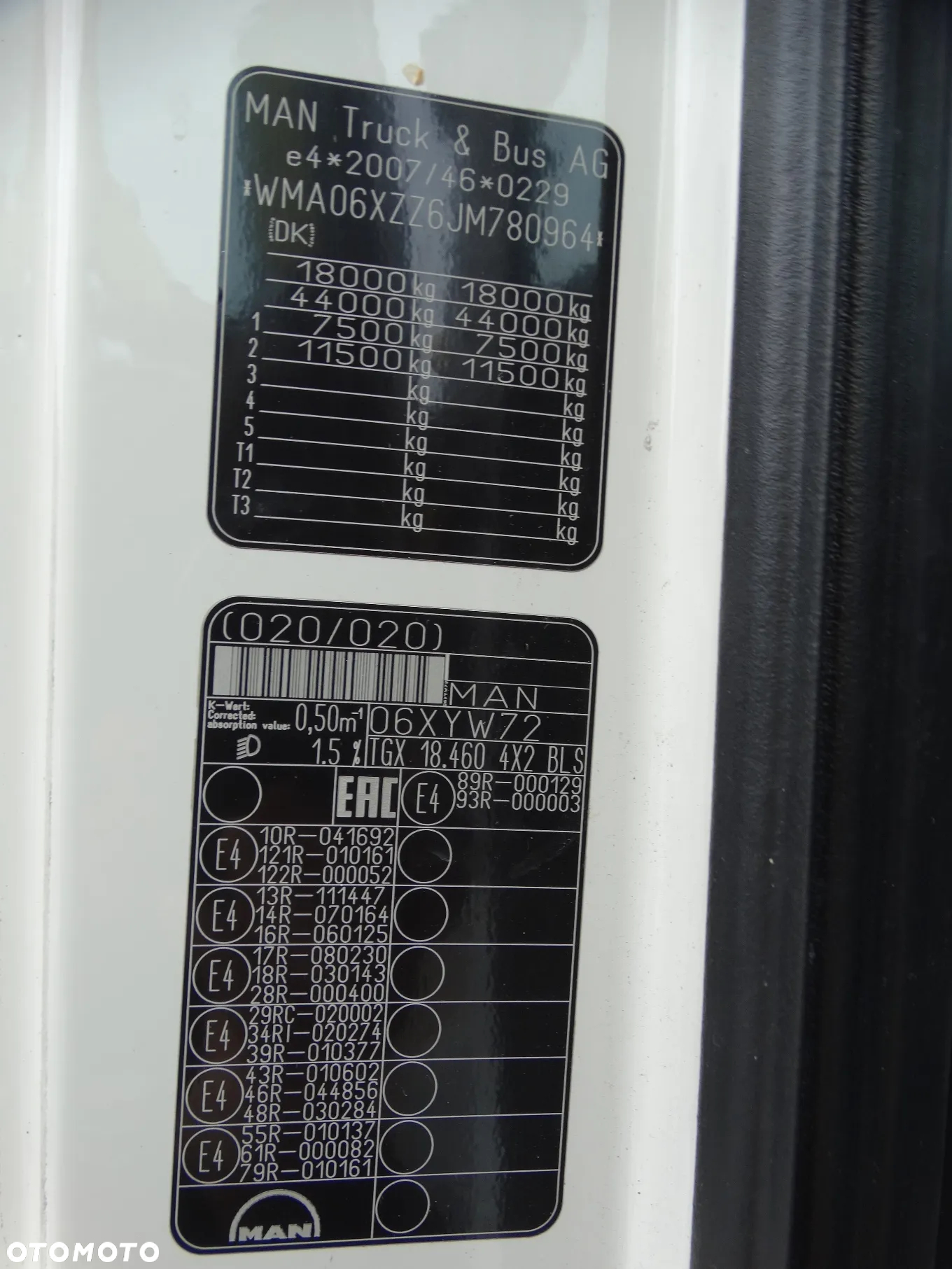 MAN TGX 18.460 XXL; z Niemiec, Serwis - 16