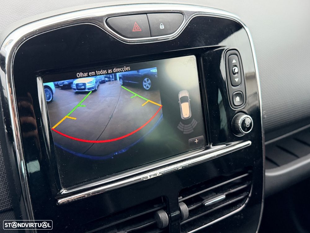 Renault Clio 1.6 Turbo R.S. EDC Sport - 32