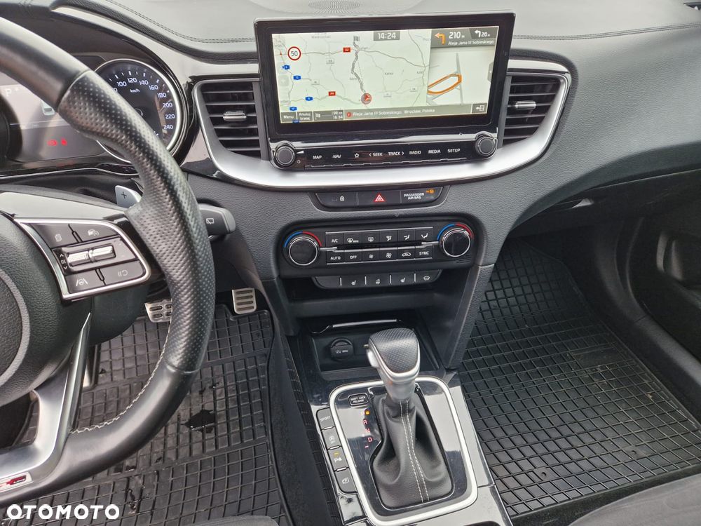 Kia ProCeed 1.5 T-GDI GT Line DCT - 17