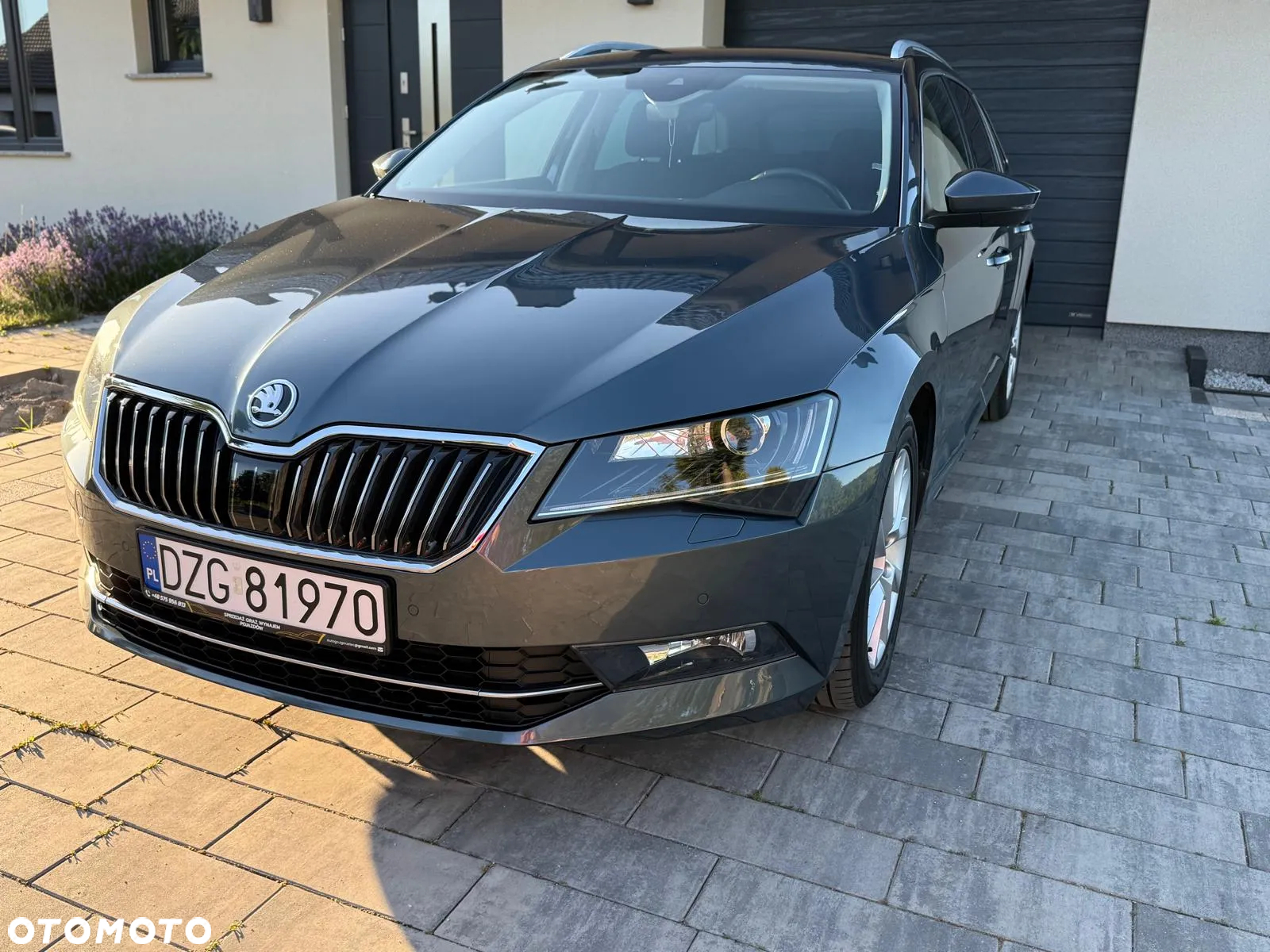 Skoda Superb 2.0 TDI Style - 8