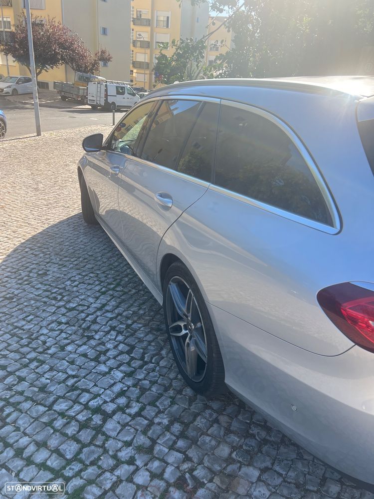 Mercedes-Benz E 300 - 4