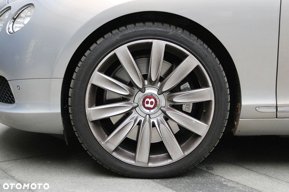 Bentley Continental GT - 10